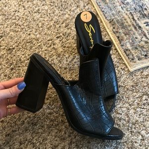 Brand new Seven heels